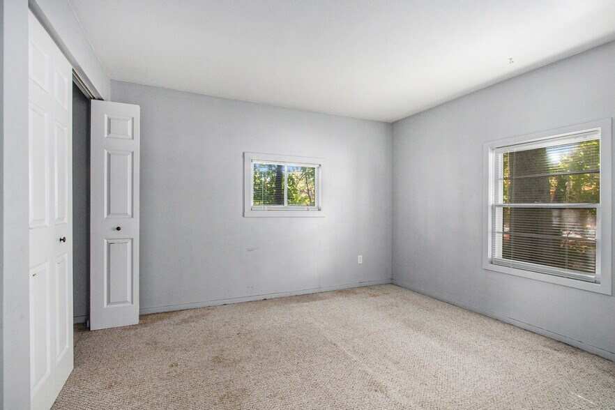 More Photos Of 1005 E Front St, Buchanan Specialty For Sale