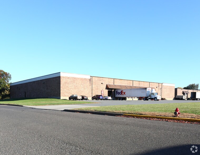 More Photos Of 1571 Grandview Ave, West Deptford Distribution For Lease
