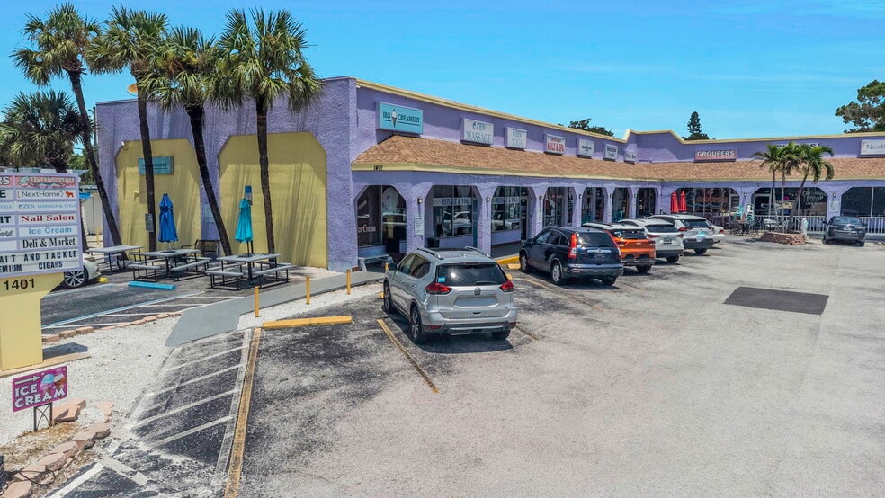 More Photos Of 1401 Gulf Blvd, Indian Rocks Beach General Retail For Sale