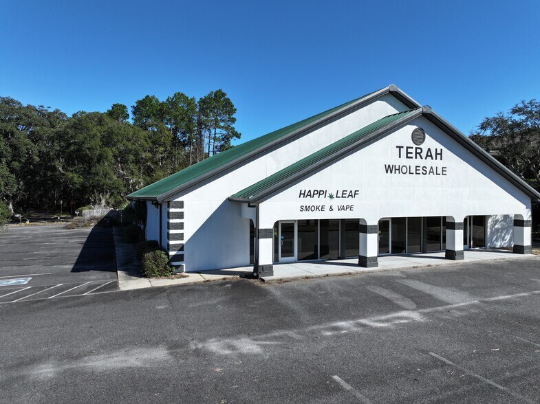 More Photos Of 28 Hawthorn Ln, Saint Marys Flex For Sale