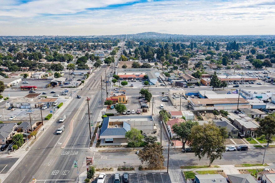 More Photos Of 1730-1740 W Willow St, Long Beach Storefront For Sale