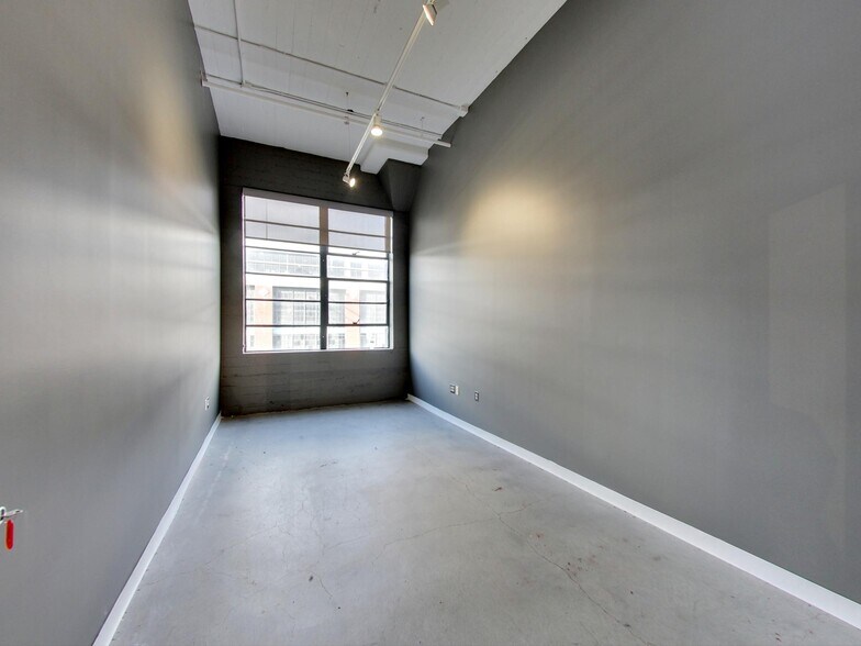 More Photos Of 1890 Bryant St, San Francisco Warehouse For Lease