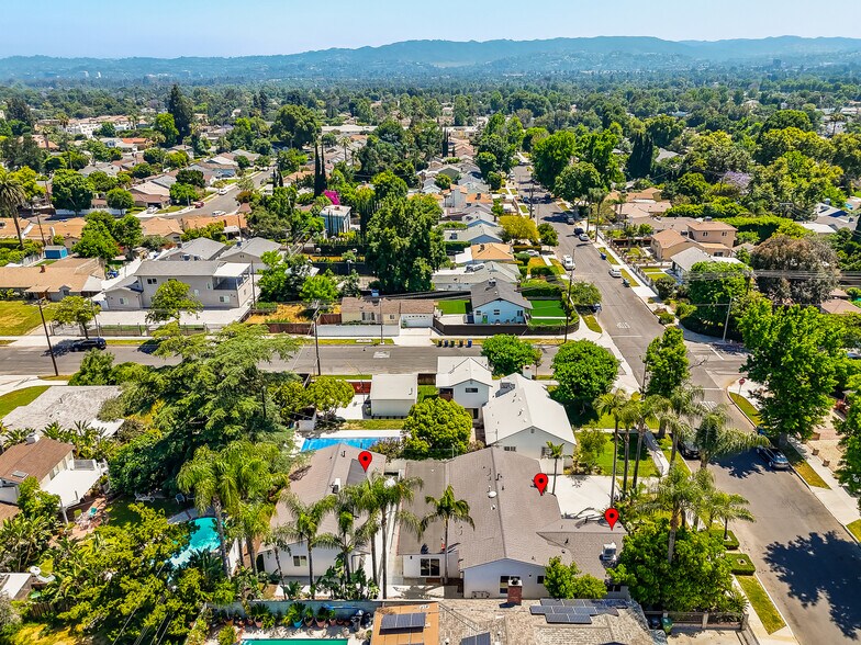 More Photos Of 7008 Encino Ave, Van Nuys Apartments For Sale