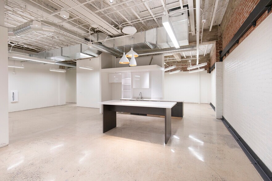 More Photos Of 830 K St, Sacramento Office For Lease