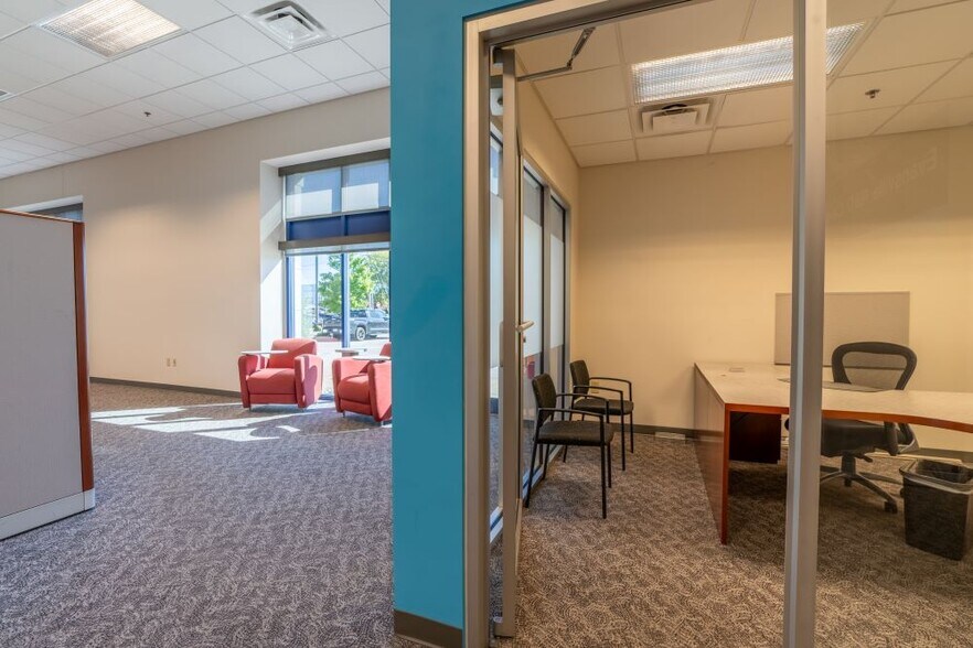 More Photos Of 900 W Indiana St, Evansville Distribution For Lease