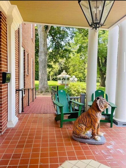 More Photos Of 210 Valdese Ave, Morganton Office For Lease