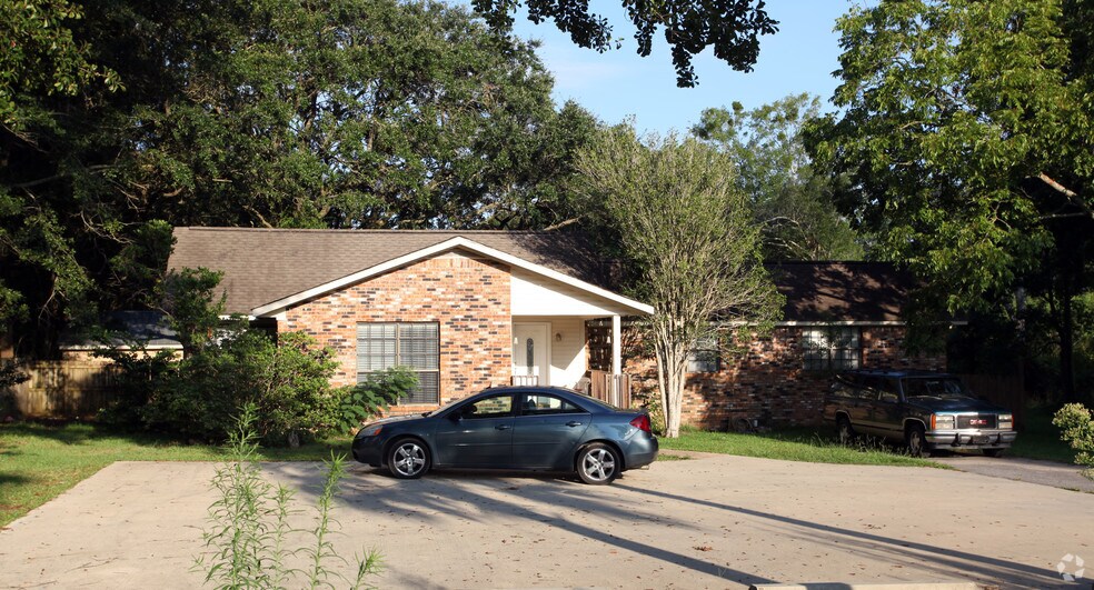 More Photos Of 23571 State Highway 59, Robertsdale Office Residential For Sale