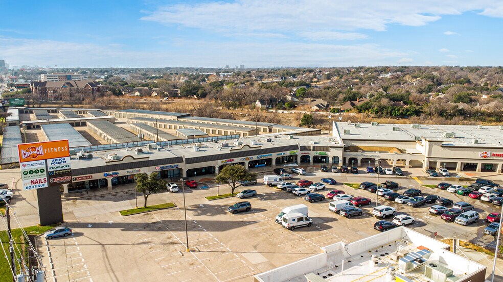 More Photos Of 11613-11617 N Central Expy, Dallas Unknown For Lease