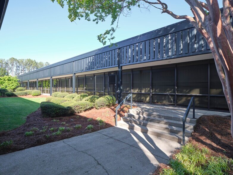 More Photos Of 3200 Pointe Pky, Peachtree Corners Unknown For Lease