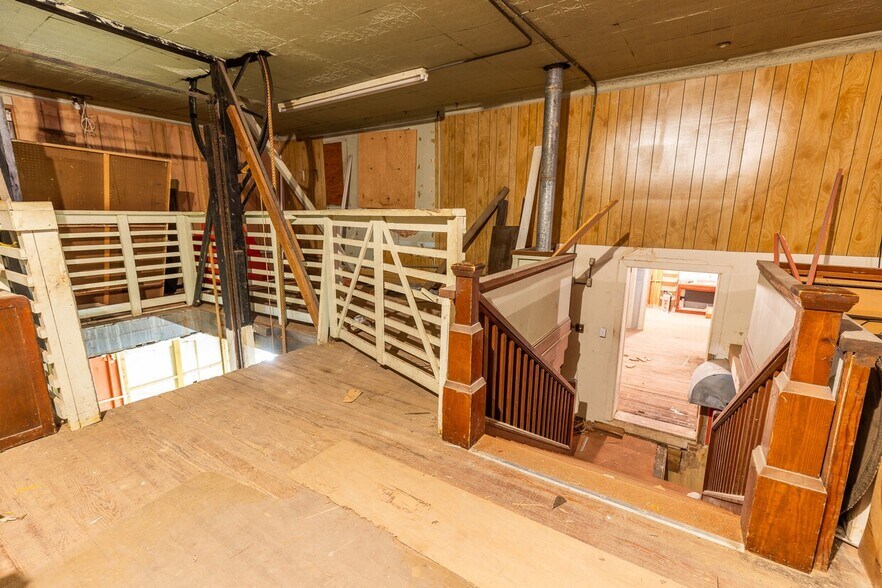 More Photos Of 1242 Commercial Ave, Anson General Retail For Sale