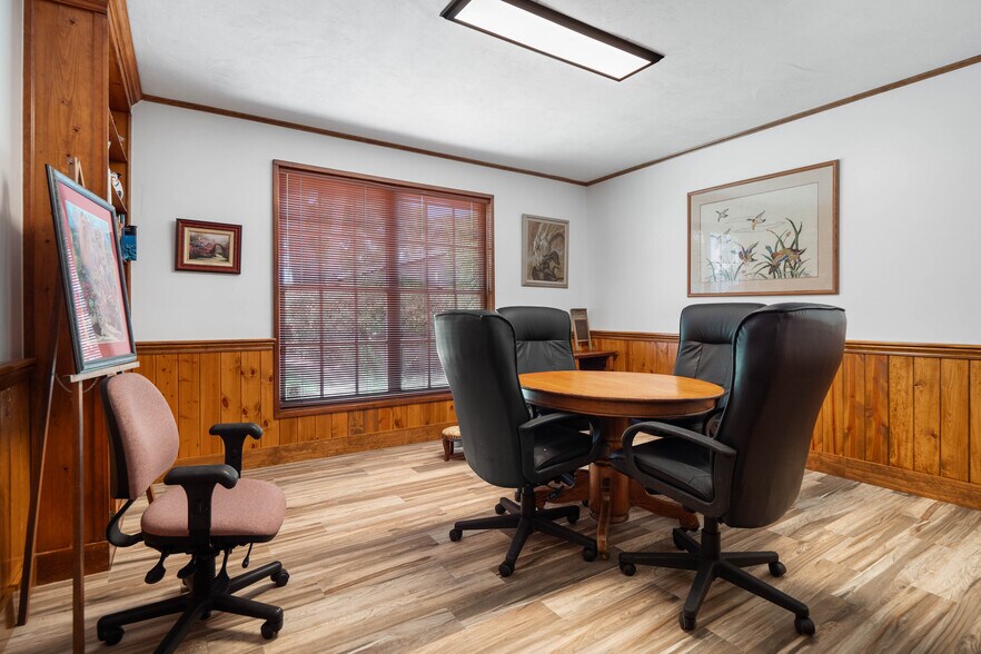 More Photos Of 123 Live Oak Ave, Daytona Beach Office Residential For Sale