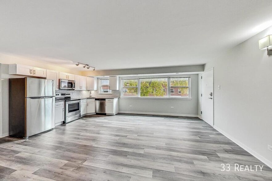 More Photos Of 501-551 W Euclid Ave, Arlington Heights Apartments For Sale