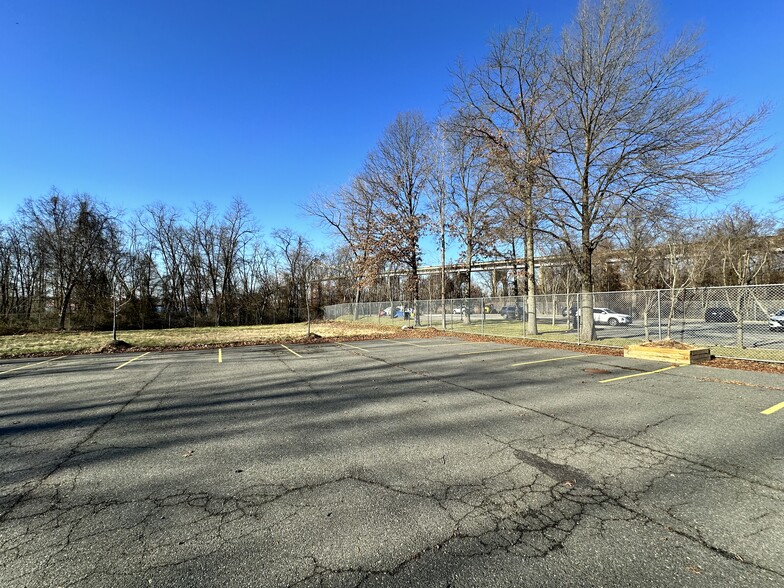 More Photos Of 4865 Arthur Kill Rd, Staten Island Warehouse For Sale