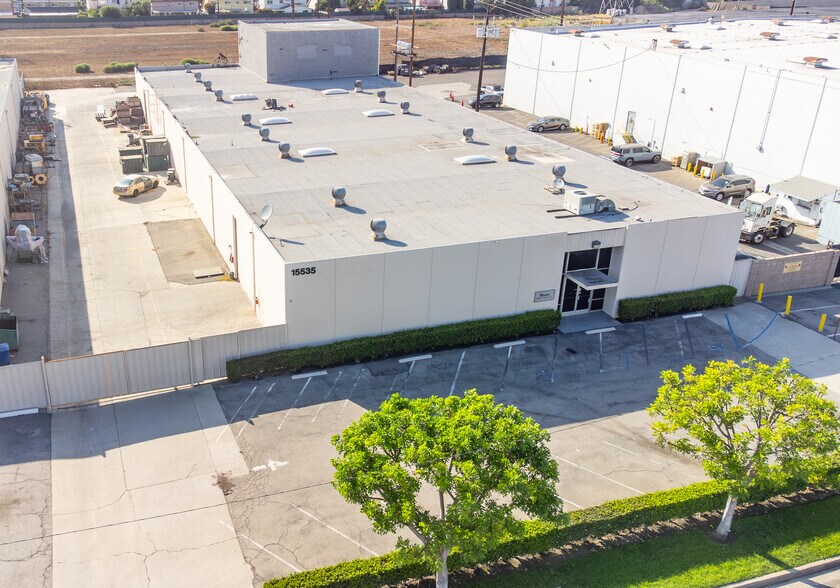 Primary Photo Of 15535 Texaco Ave, Paramount Warehouse For Sale