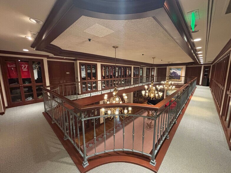 More Photos Of 1134 Kline St, La Jolla Public Library For Lease