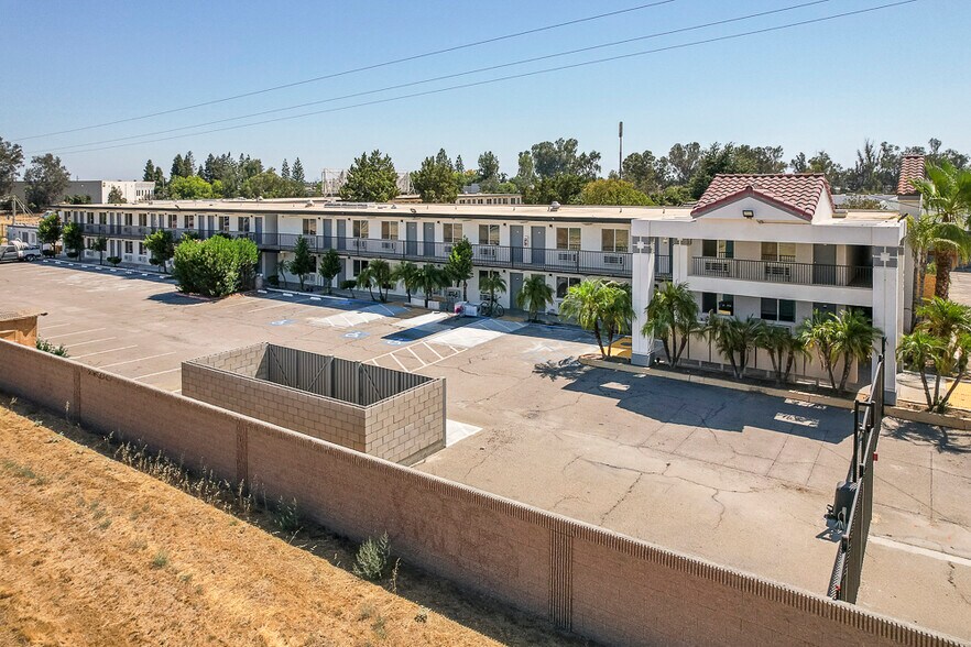 More Photos Of 4278 W Ashlan Ave, Fresno Apartments For Sale