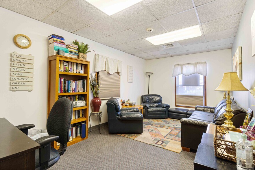 More Photos Of 13049 Frankstown Rd, Pittsburgh Medical For Sale