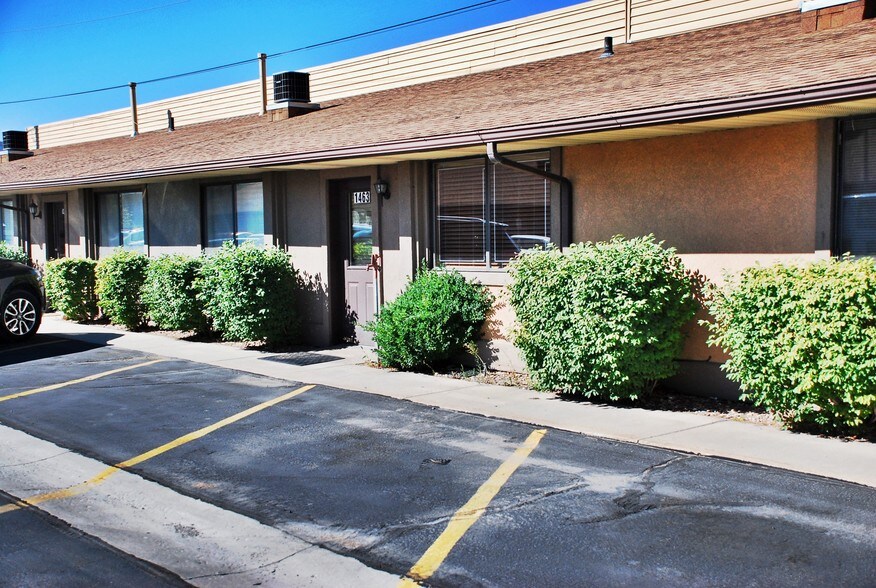More Photos Of 1455-1463 W Center St, Orem Showroom For Lease