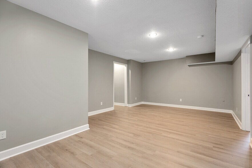 More Photos Of 601 Hillcrest St, Pleasant Hill Apartments For Sale