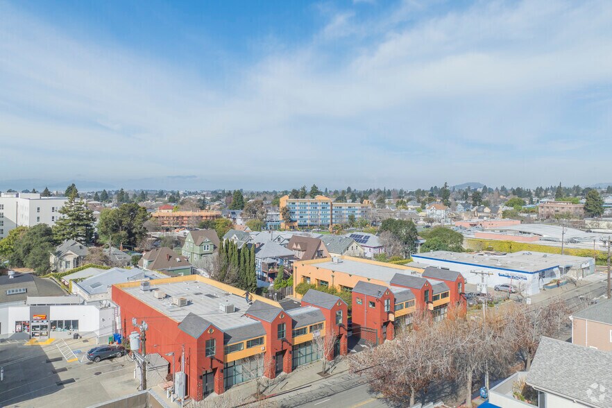 More Photos Of 2930 Shattuck Ave, Berkeley Office For Lease