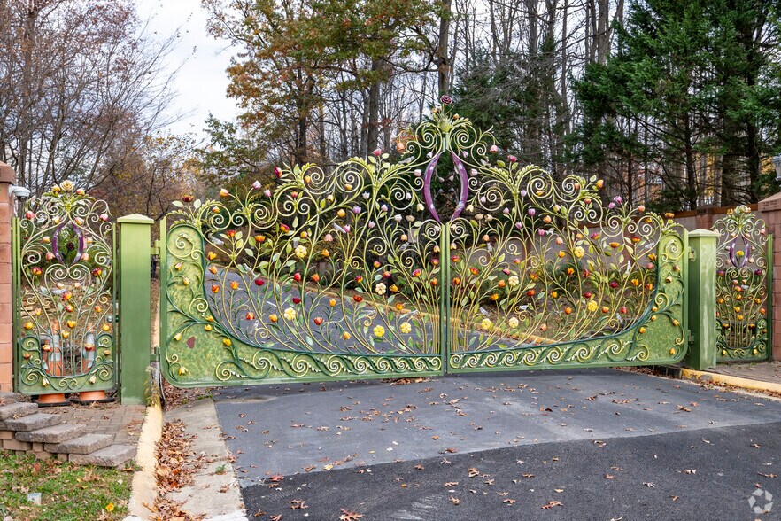 More Photos Of 11326 Leesburg Pike, Herndon Religious Facility For Sale