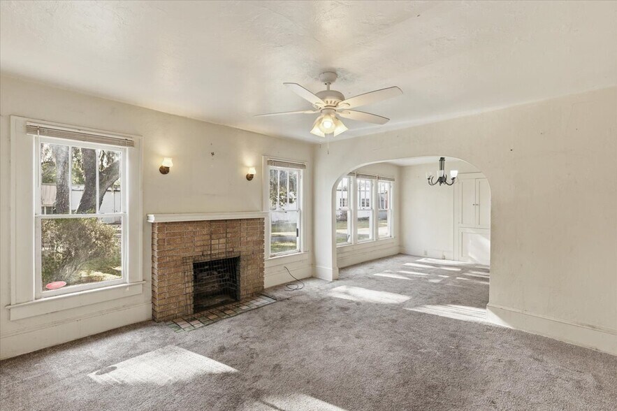 More Photos Of 1020 Wilfred Dr, Orlando Industrial For Sale