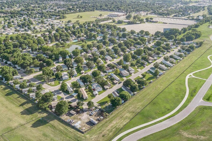 More Photos Of , Wichita Multifamily For Sale