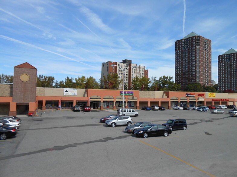 Primary Photo Of 1201 Park St, Hartford Freestanding For Lease