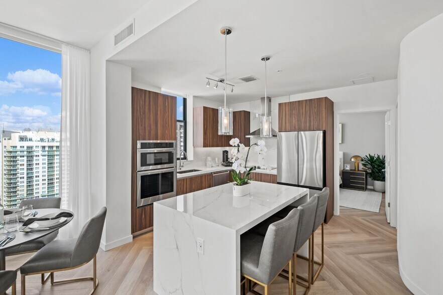 More Photos Of 201 SE 6th Ave, Fort Lauderdale Apartments For Lease