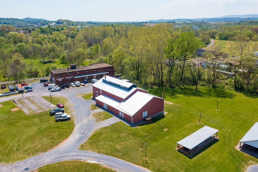More Photos Of 180 Hollar Circle, Timberville Warehouse For Sale