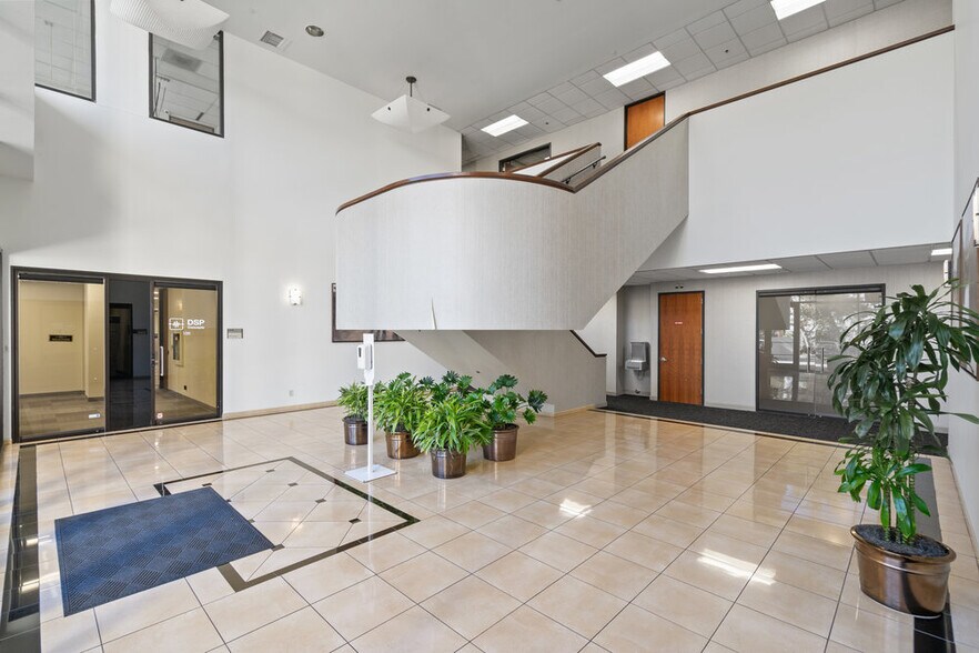 More Photos Of 3235 Kifer Rd, Santa Clara Office For Sale