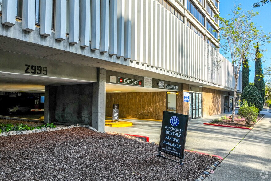 More Photos Of 2999 Regent St, Berkeley Medical For Sale