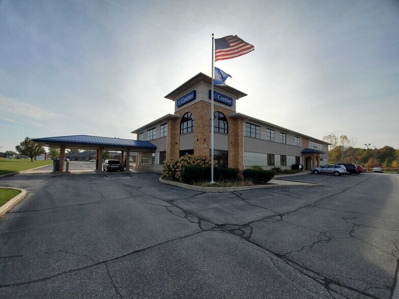 Primary Photo Of 1501 S Court St, Crown Point Medical For Lease