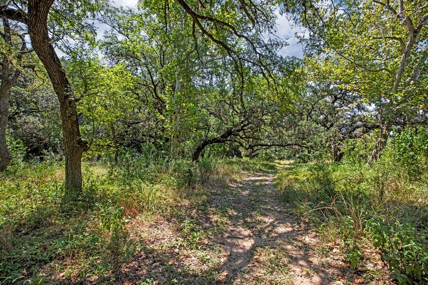 More Photos Of 13931 Old Scenic Loop Rd, Helotes Land For Sale