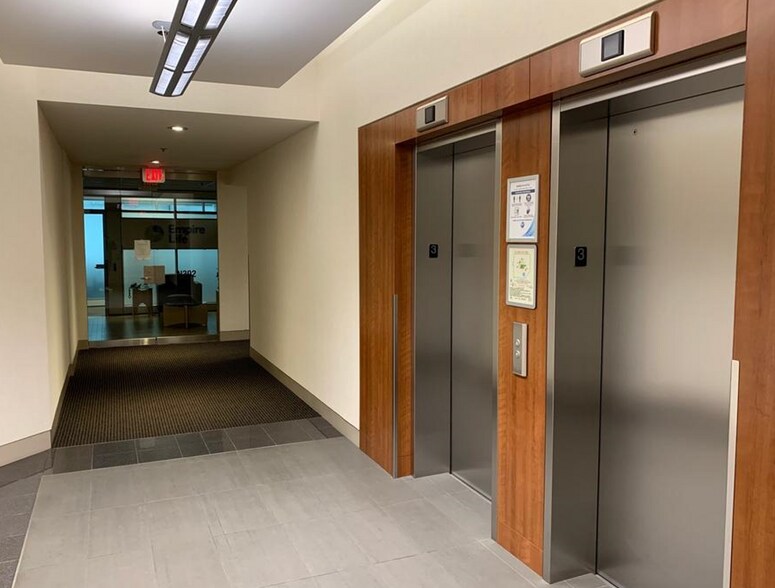 More Photos Of 5811 Cooney Rd, Richmond Office For Lease
