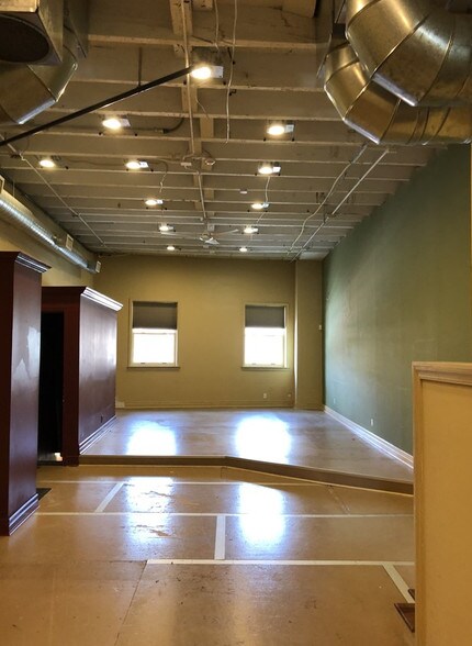 More Photos Of 809 N 2nd St, Philadelphia Storefront Retail Office For Sale