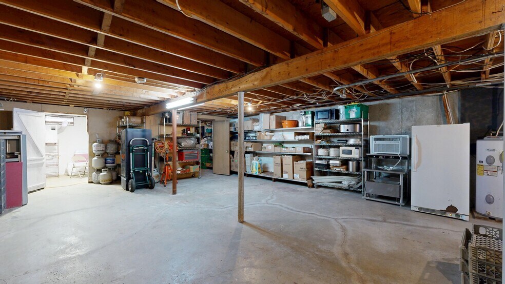 More Photos Of 130 Wardtown Rd, Freeport General Retail For Sale