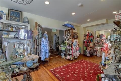 More Photos Of 256 S Water St, Marine City Storefront Retail Residential For Lease