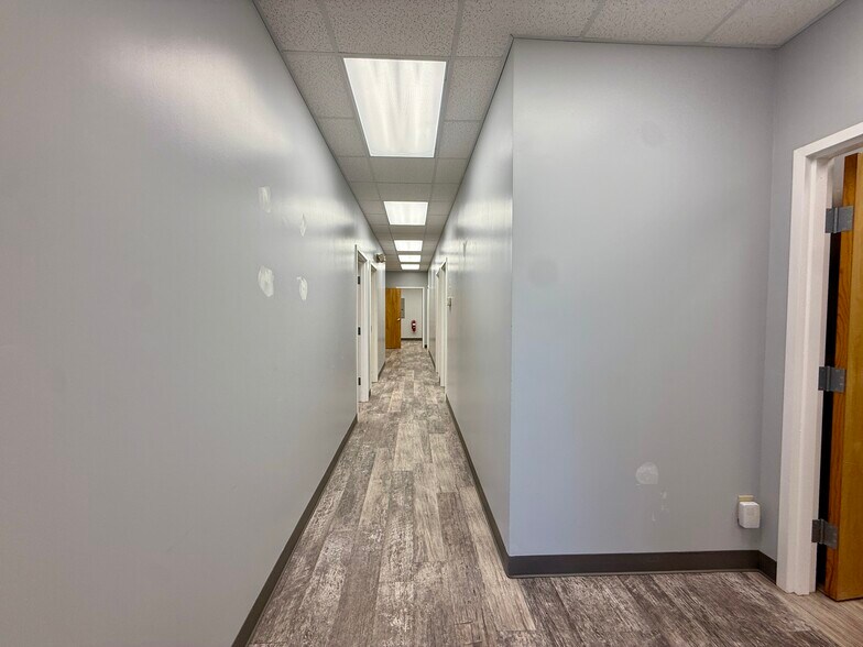 More Photos Of 2140 W Arlington Blvd, Greenville Medical For Lease