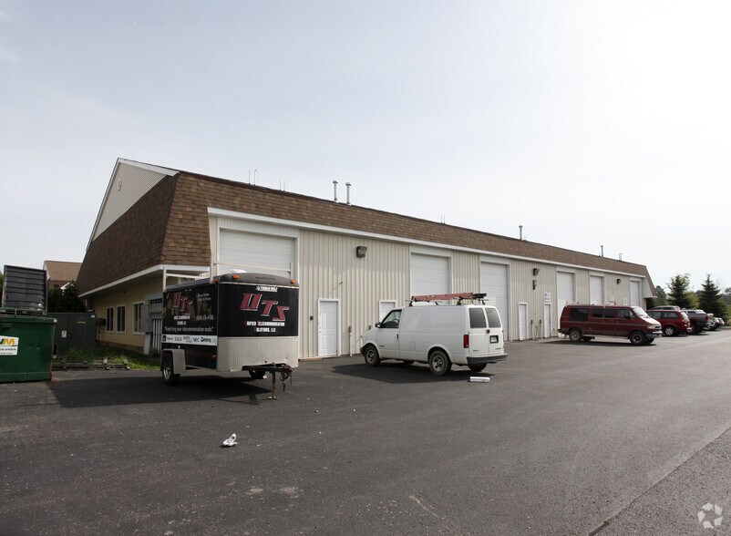 More Photos Of 10151-10171 Bergin Rd, Howell Flex For Lease