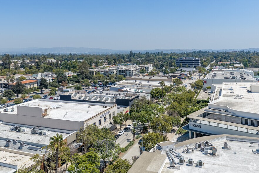 More Photos Of 380 S Lake Ave, Pasadena Storefront Retail Office For Lease