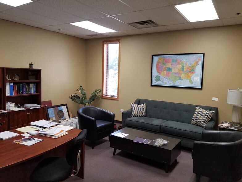 More Photos Of 850 W Bartlett Rd, Bartlett Medical For Sale