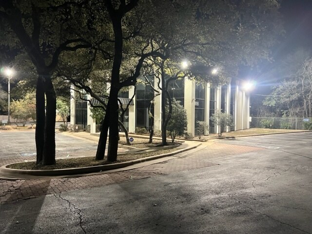 More Photos Of 11855 Research Blvd, Austin General Retail For Sale