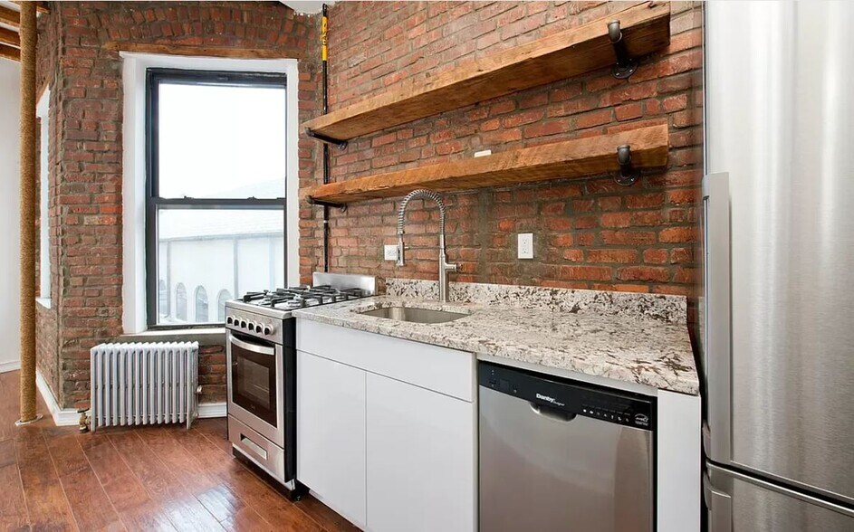 More Photos Of 28 Forsyth St, New York Apartments For Sale
