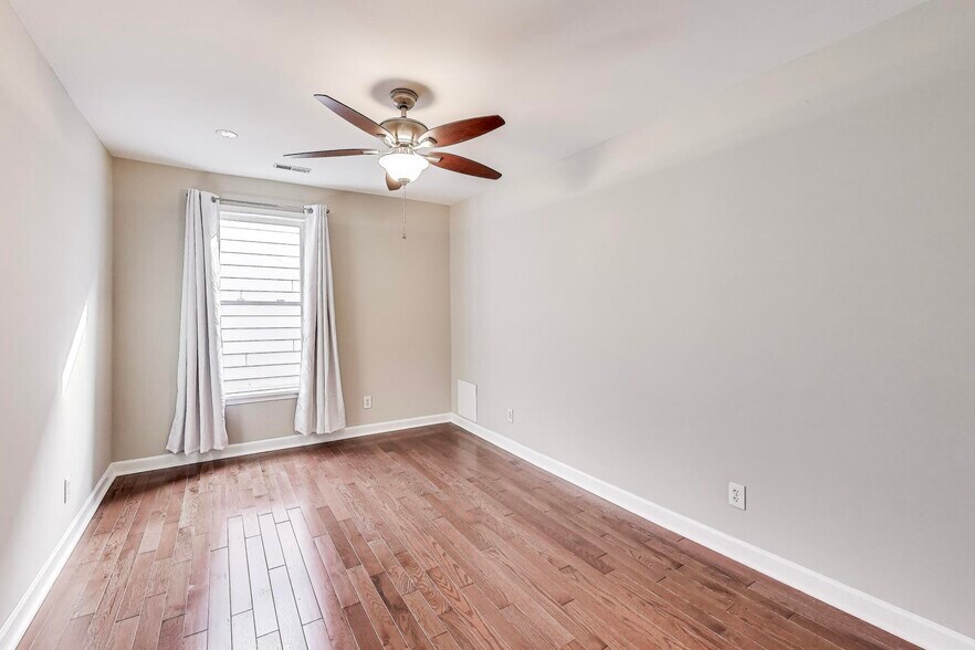 More Photos Of 212 Elm St NW, Washington Apartments For Sale