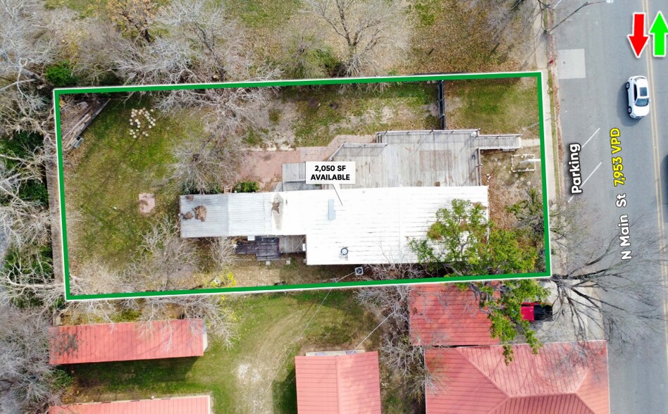 More Photos Of 313 N Main St, Elgin Restaurant For Lease