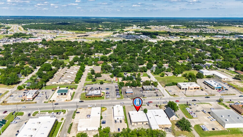 More Photos Of 5408 Wesley St, Greenville Freestanding For Sale