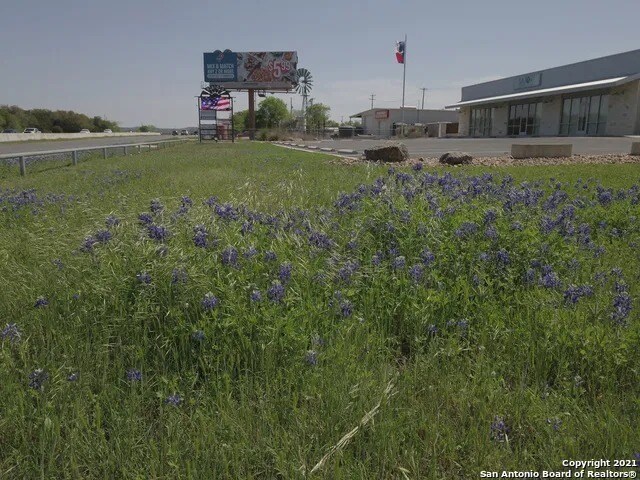More Photos Of 8603 US Highway 281 N, Spring Branch Research And Development For Sale