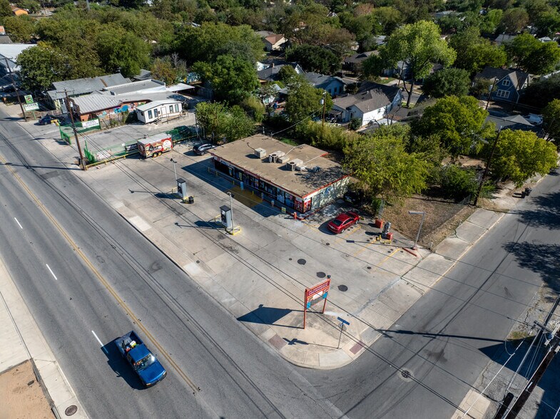 More Photos Of 628 W Hildebrand Ave, San Antonio Convenience Store For Sale