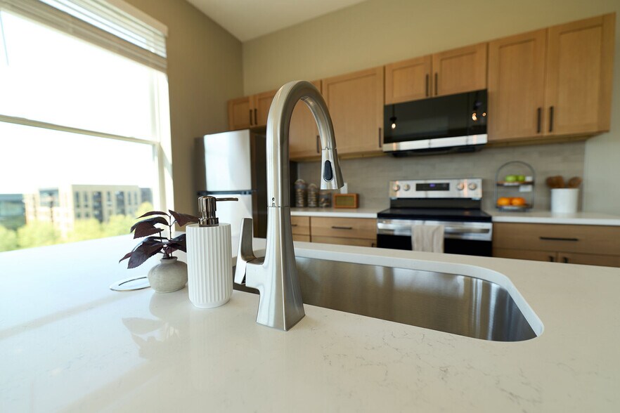 More Photos Of 1055 Yard St, Grandview Heights Apartments For Lease